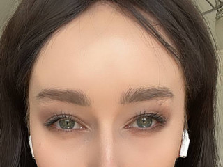AdrianaRoss's profile picture