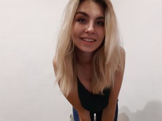 AliceLoona's profile picture
