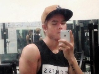 IloveMyOwnPose's profile picture