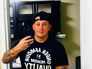 Sexydude12's profile picture