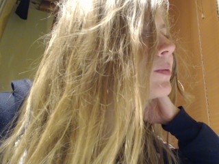 blonde13's profile picture