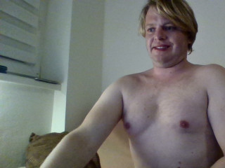 hotblondman's profile picture