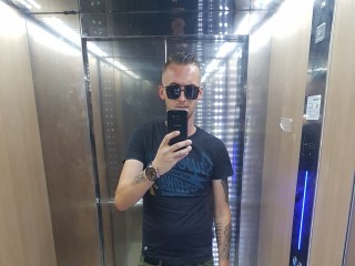 rawmachine's profile picture