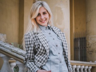 xLittleDream's profile picture